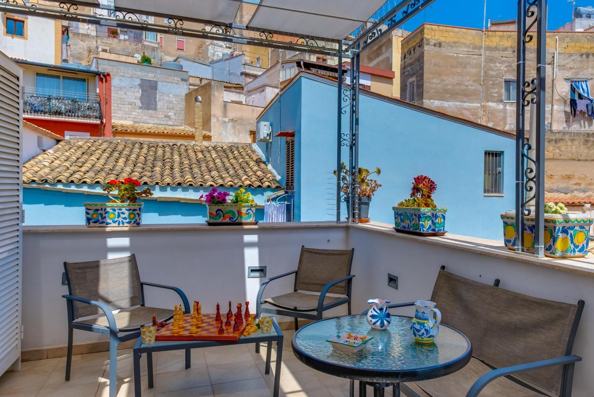 شاكا La Finestra Sul Cortile B&B المظهر الخارجي الصورة